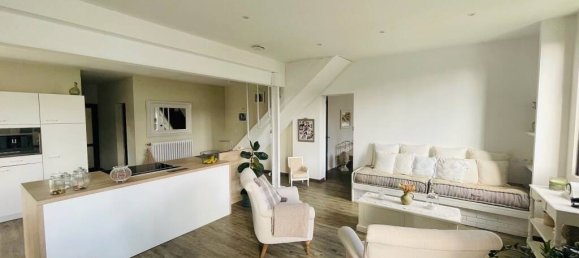 Casa de 5 dormitorios en Touvre, France No. 333326 5