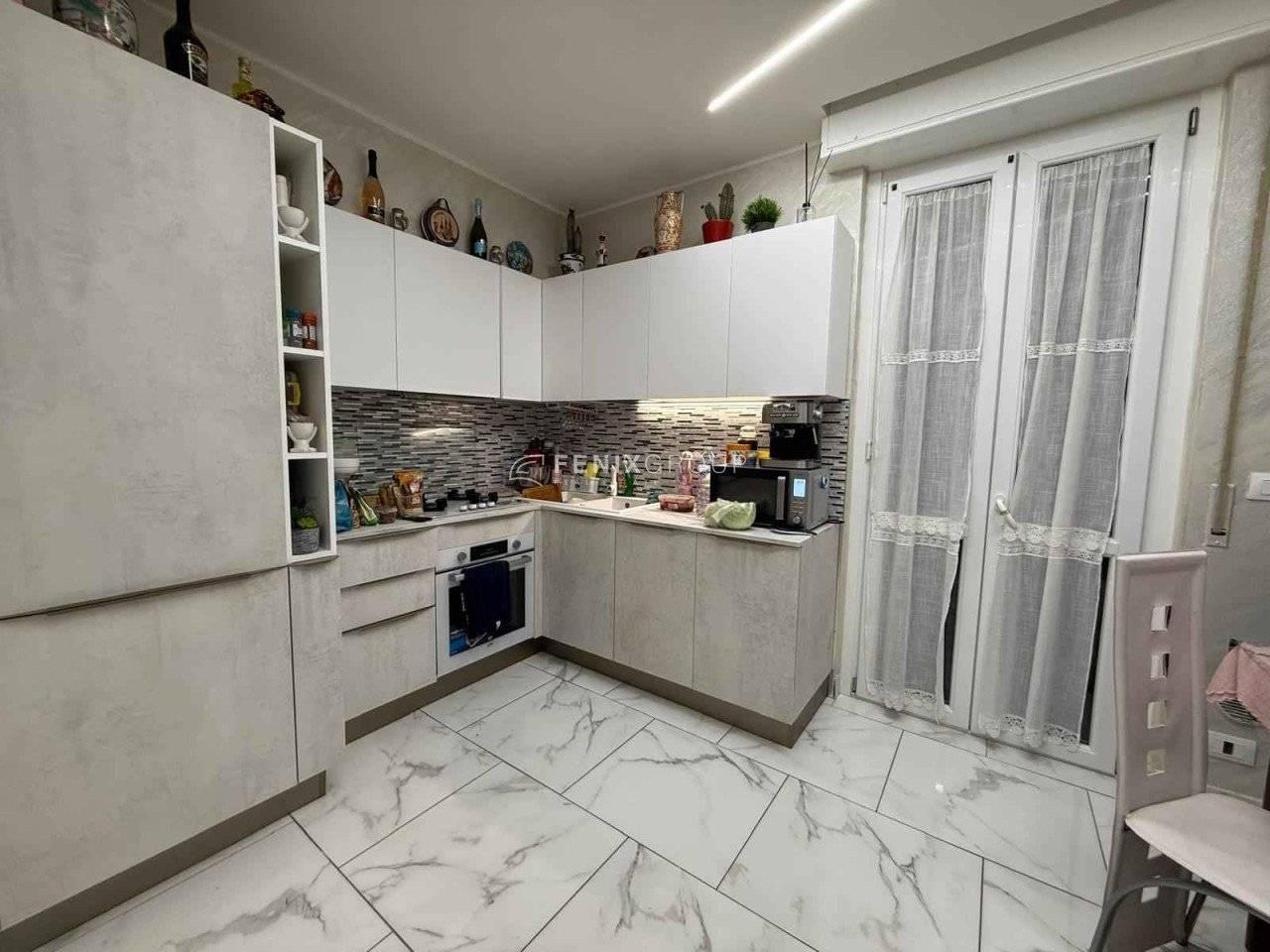 4-salle Appartement à Concorezzo, Italy No. 143318