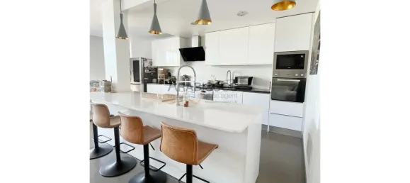 3 bedrooms Villa in Lagoa, Portugal No. 134521 2