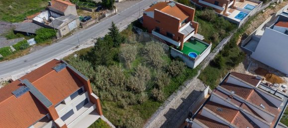 Terrain à Tavarede, Portugal 340m² No. 81422 3