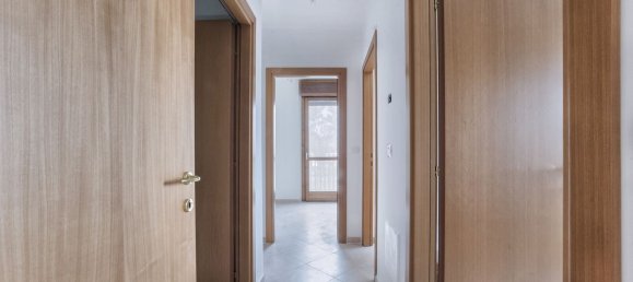 4 rooms Apartment in San Giovanni Teatino, Italy No. 191376 5