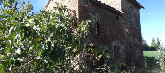 Casa de 5 habitaciónes en Concordia sulla Secchia, Italy No. 61148 5