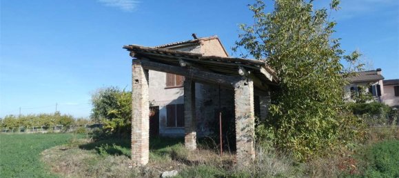 Casa de 5 habitaciónes en Concordia sulla Secchia, Italy No. 61148 3
