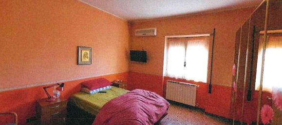 4 rooms House in Aprilia, Italy No. 101042 15