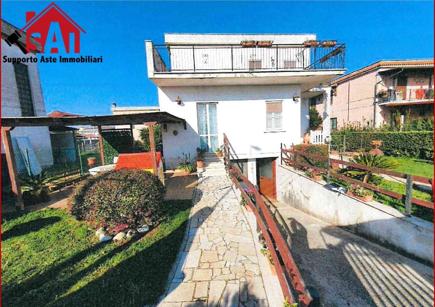 4 rooms House in Aprilia, Italy No. 101042