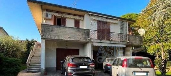 6 rooms Apartment in Santa Croce sull'Arno, Italy No. 199539 15