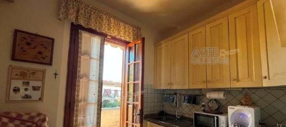 6 rooms Apartment in Santa Croce sull'Arno, Italy No. 199539 11