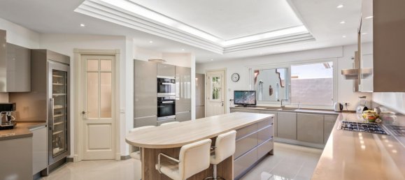 6 bedrooms Villa in Marbella, Spain No. 71842 8