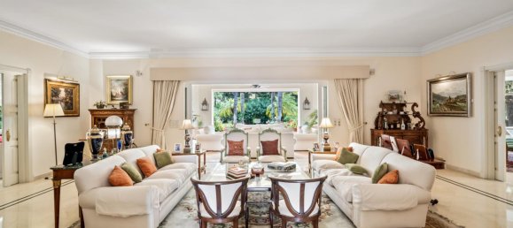 6 bedrooms Villa in Marbella, Spain No. 71842 3