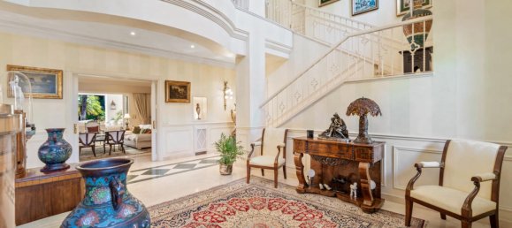 6 bedrooms Villa in Marbella, Spain No. 71842 18