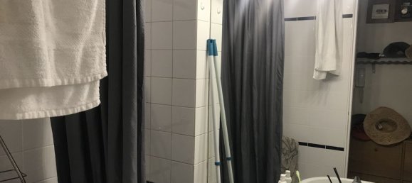 1 bedroom Apartment in Paris, France No. 184260 2