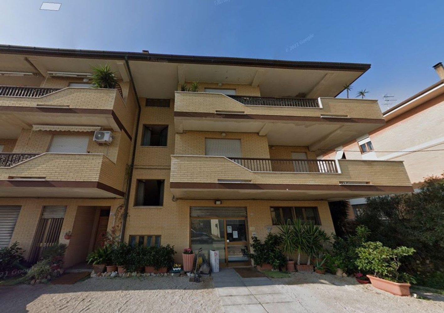 4 rooms Apartment in Porto Sant'Elpidio, Italy No. 225960