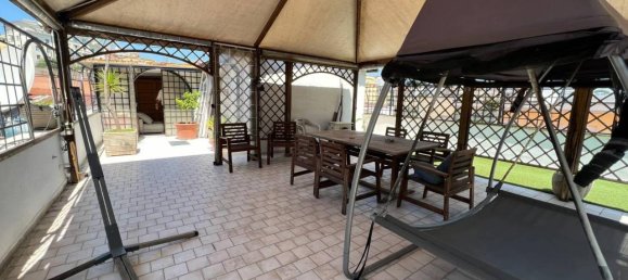 3-salle Penthouse à Rome, Italy No. 19328 21