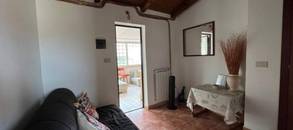 3-salle Penthouse à Rome, Italy No. 19328 8