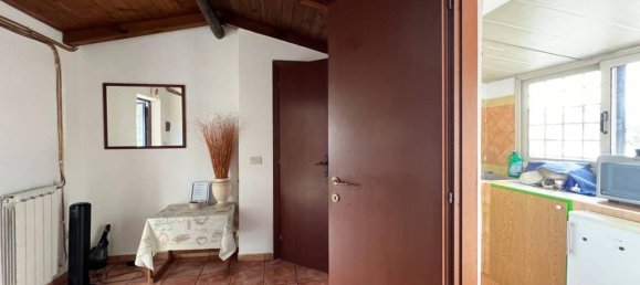 3-salle Penthouse à Rome, Italy No. 19328 9