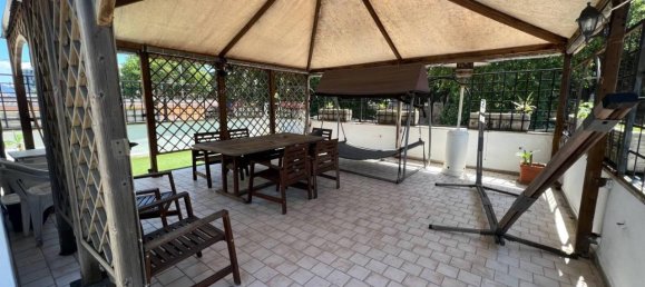 3-salle Penthouse à Rome, Italy No. 19328 2