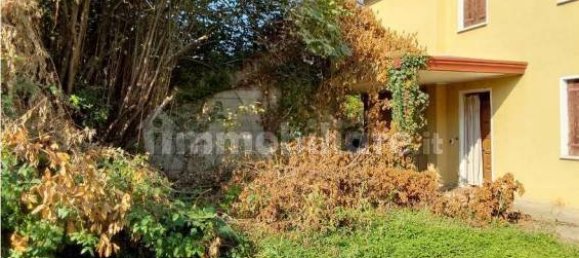 4 bedrooms House in Casale di Scodosia, Italy No. 270960 6