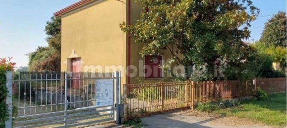 4 bedrooms House in Casale di Scodosia, Italy No. 270960 2