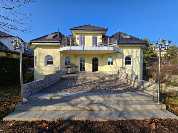 5 bedrooms Villa in Darmstadt-Dieburg, Germany No. 160712