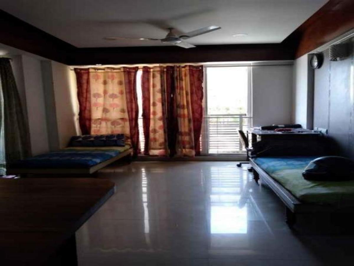 2 bedrooms House in Amdavad, India No. 5279