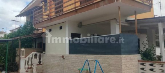 Вилла с 2 спальнями в Битонто, Италия № 310428 2