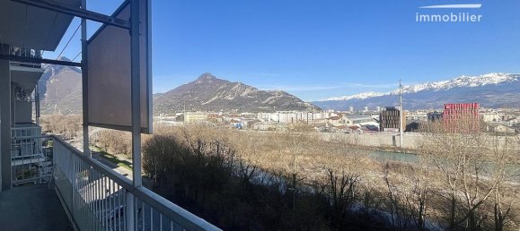 2 chambres Appartement à Seyssinet-Pariset, France No. 205736 2