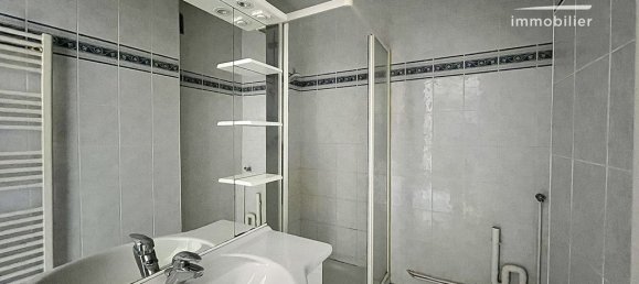 2 chambres Appartement à Seyssinet-Pariset, France No. 205736 9