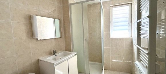 3 Schlafzimmer Stadthaus in Servian, France, Nr. 351534 5