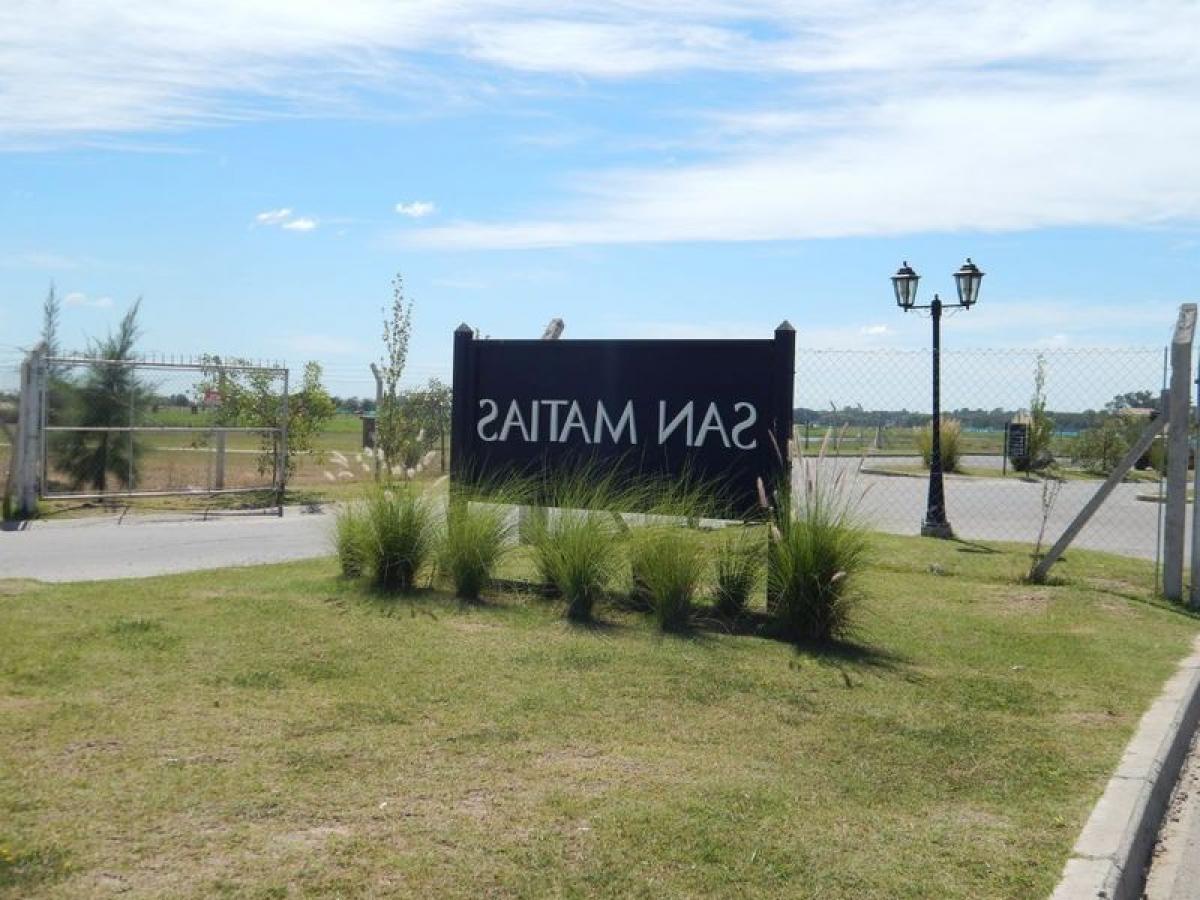  Land in Escobar, Argentina No. 40162