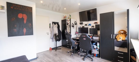 Таунхаус с 4 комнатами в Бремен, Германия № 290104 12