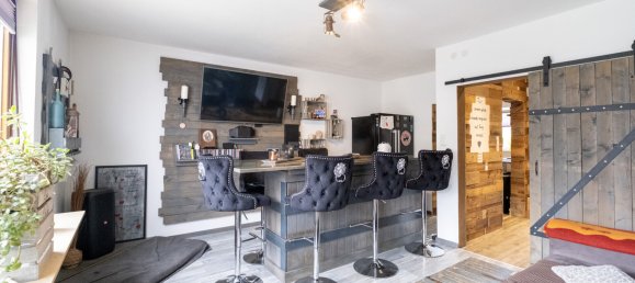 Таунхаус с 4 комнатами в Бремен, Германия № 290104 2