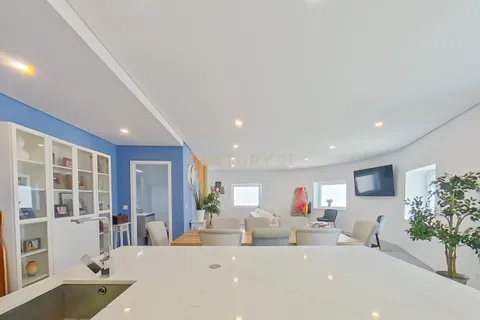 3 bedrooms House in Porto, Portugal No. 240613