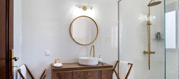 5 bedrooms Villa in Loule, Portugal No. 113977 19