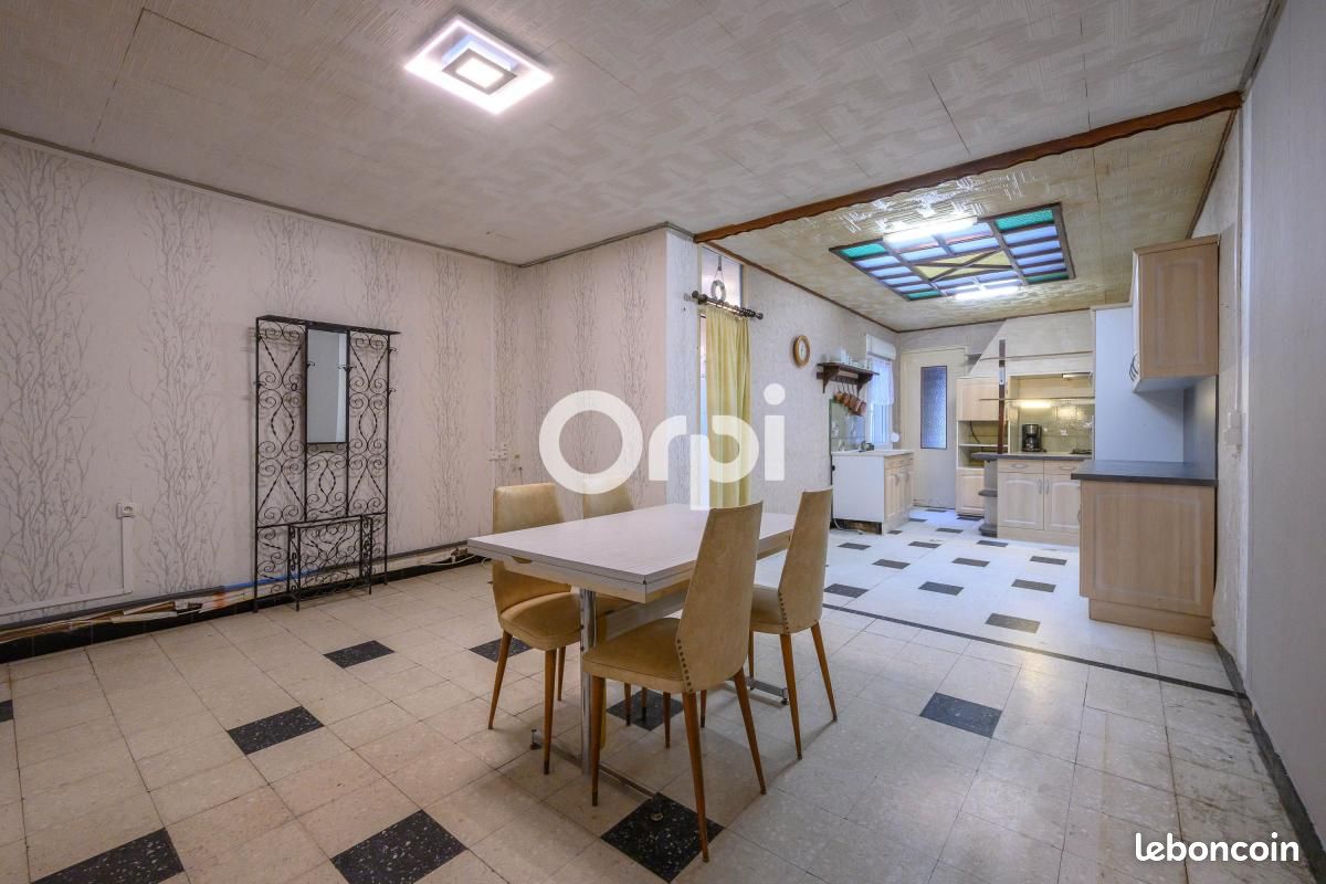 2 chambres Maison à Saint-Amand-les-Eaux, France No. 278263