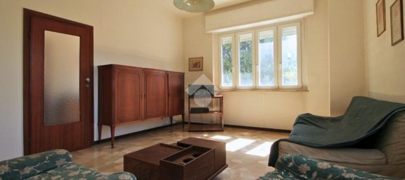 4 rooms Apartment in Meda, Italy No. 277944 3