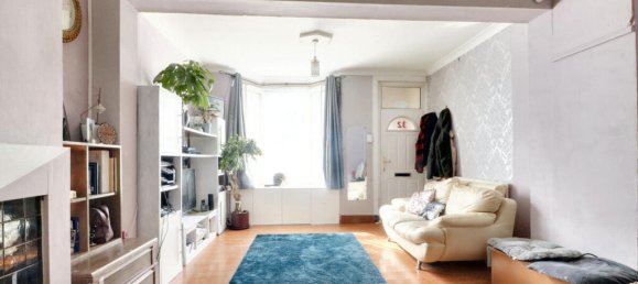 2 bedrooms House in Grays, United Kingdom No. 4993 3