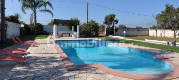 4 غرف نوم فيلا في Latiano, Italy رقم 235315 13