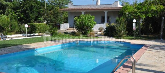 4 غرف نوم فيلا في Latiano, Italy رقم 235315 5