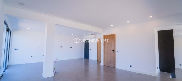 7 bedrooms Villa in Quarteira, Portugal No. 31922 8