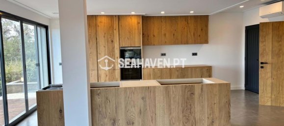 7 bedrooms Villa in Quarteira, Portugal No. 31922 37