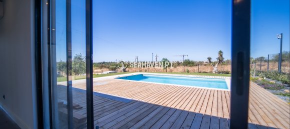 7 bedrooms Villa in Quarteira, Portugal No. 31922 10