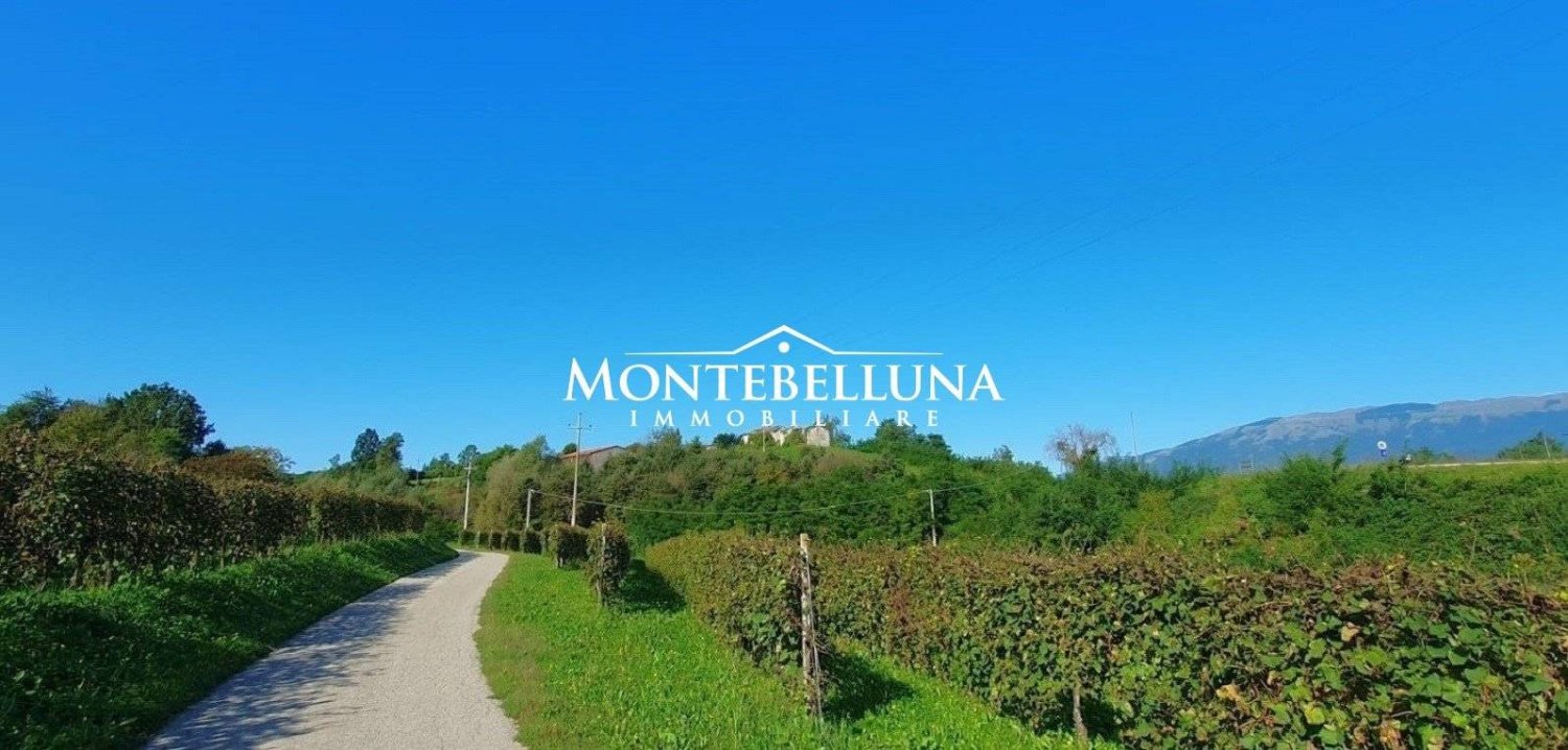 3 bedrooms House in Conegliano, Italy No. 123038