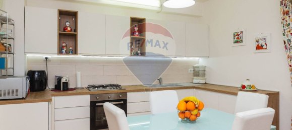 Квартира с 4 комнатами в Ачиреале, Италия № 75163 8