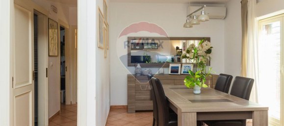 Квартира с 4 комнатами в Ачиреале, Италия № 75163 4