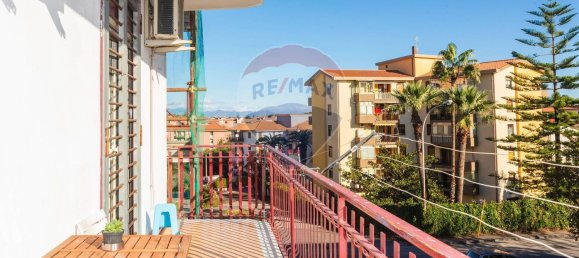 Квартира с 4 комнатами в Ачиреале, Италия № 75163 21