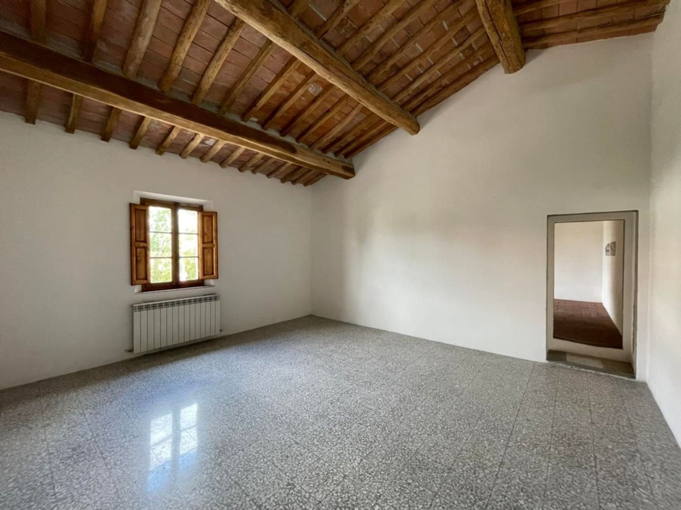 Casa de 4 habitaciónes en San Miniato, Italy No. 35168