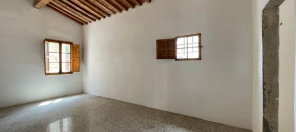 Casa de 4 habitaciónes en San Miniato, Italy No. 35168 6