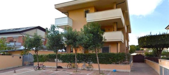 3 rooms Apartment in Fiumicino, Italy No. 204885 3