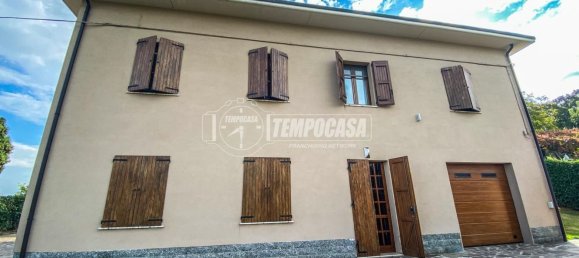 4-salle Villa à Fiorano Modenese, Italy No. 103894 8