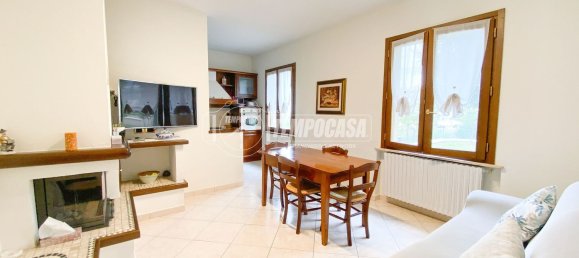 4-salle Villa à Fiorano Modenese, Italy No. 103894 2